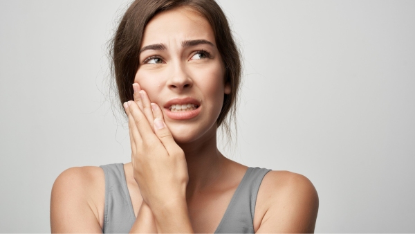 Căng thẳng kéo dài có thể là nguyên nhân gây nhiệt miệng