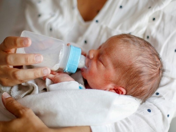 Sữa Aptamil Đức giúp bé giảm nguy cơ táo bón