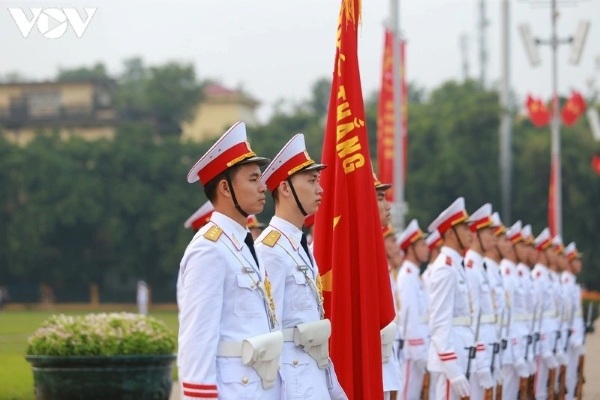 Ngày đất nước liền một dải, ngày lòng người nối một niềm tin
