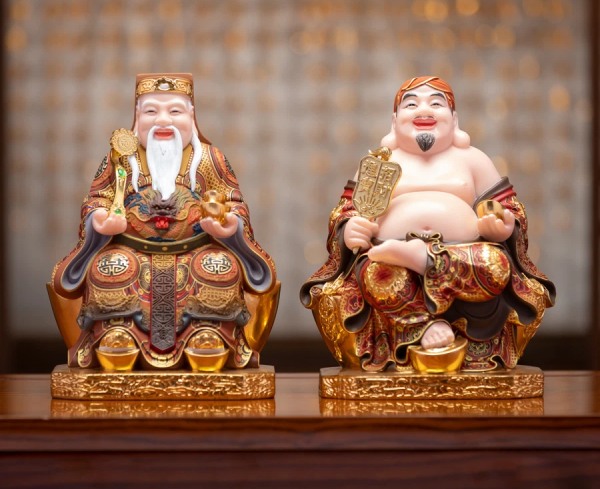 Thờ cúng Thần Tài Thổ Địa thể hiện sự mong muốn về cuộc sống đủ đầy và êm ấm