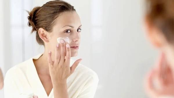 Mỹ phẩm chăm sóc da cho mẹ