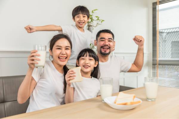 Sữa A2 phù hợp sử dụng cho mọi thành viên trong gia đình