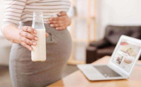 Sữa bầu pha sẵn bổ sung dưỡng chất cho mẹ và bé trong giai đoạn thai kỳ
