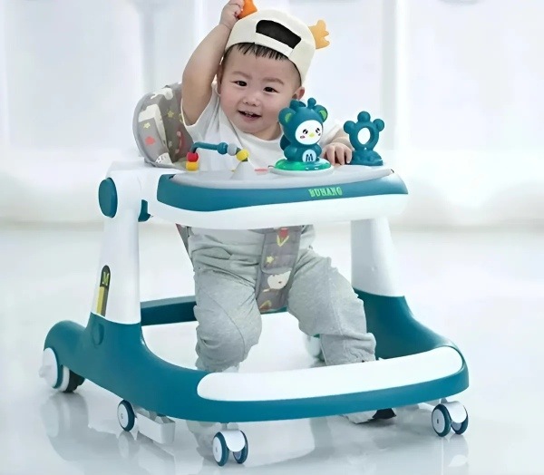 Trẻ từ 8-18 tháng tuổi có thể sử dụng xe tập đi chữ U