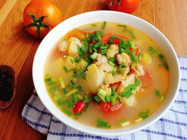 Canh ngao nấu chua là món canh mùa hè được nhiều gia đình yêu thích
