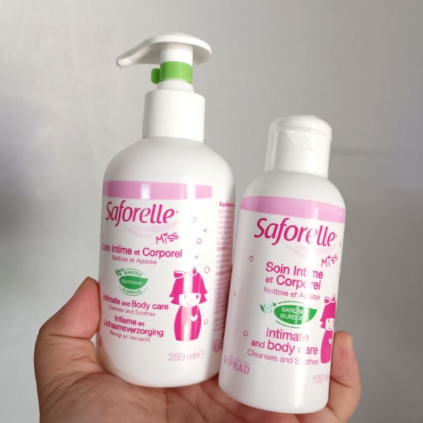 Dung dịch vệ sinh Saforelle an toàn dịu nhẹ tuyệt đối