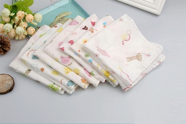Sự khác nhau giữa khăn xô và khăn sữa cho bé