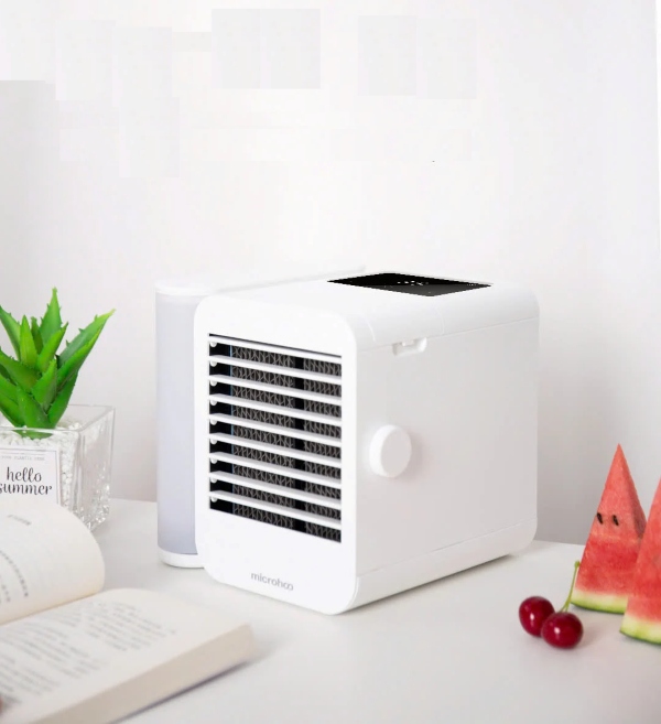 Máy làm mát mini giúp hạ nhiệt hiệu quả mà không làm khô không khí
