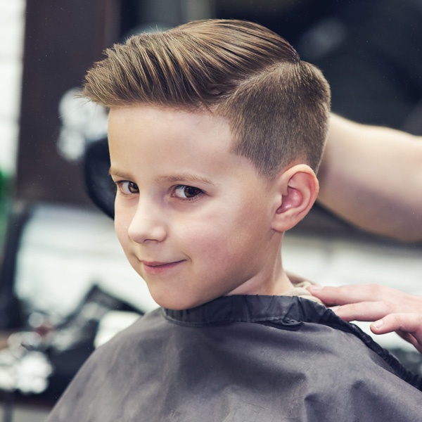 Tóc Hàn Quốc bé trai side part gọn gàng