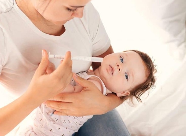 Bổ sung vitamin D cho bé sơ sinh