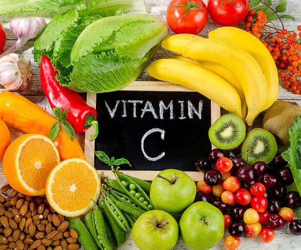 Vitamin C là dưỡng chất quan trọng hỗ trợ tăng cường hệ miễn dịch