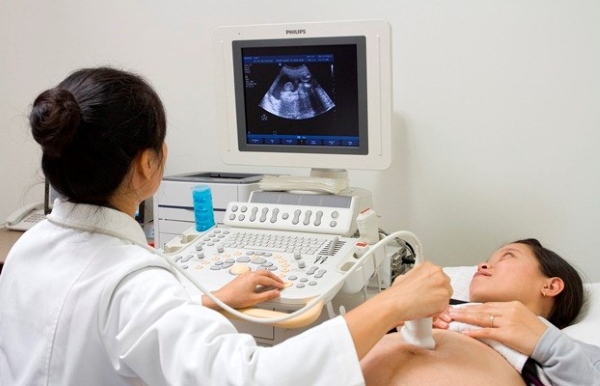 Mẹ bầu nên tìm hiểu kỹ về phương pháp sinh mổ trước khi đi sinh