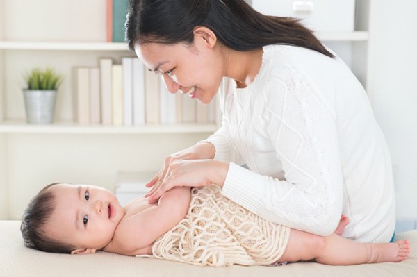 Xây dựng lịch sinh hoạt cho bé 6 tháng giúp con có nề nếp, tạo thói quen sinh hoạt tốt