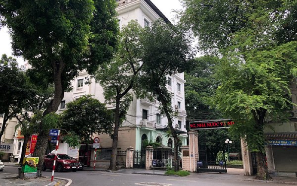 Nhận vé tại Trụ sở Báo Nhân Dân