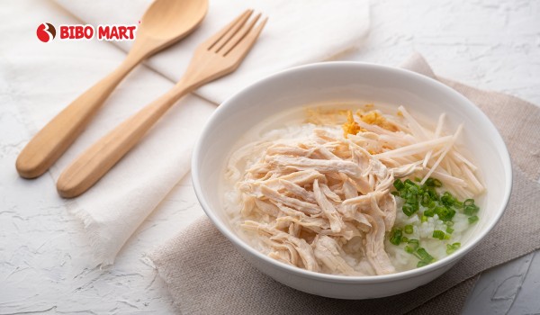 Cháo gà cho mẹ sau sinh mổ