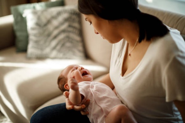 Tuần khủng hoảng là phản ứng hoàn toàn tự nhiên của trẻ
