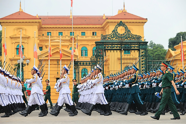 Caption diễu binh 2/9