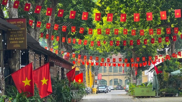 Đường phố Hà Nội ngày 2-9