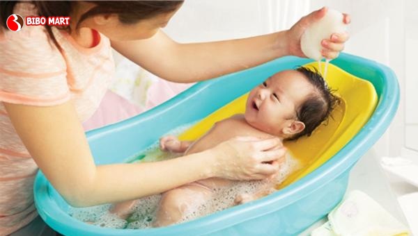 troi-lanh-tre-so-sinh-mot-tuan-khong-tam-co-sao-khong-chau-tam-1517969338-80-width600height398